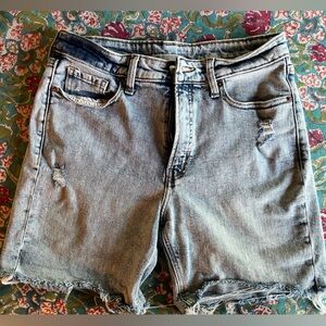 Old Navy Size 10 distressed cutoffs